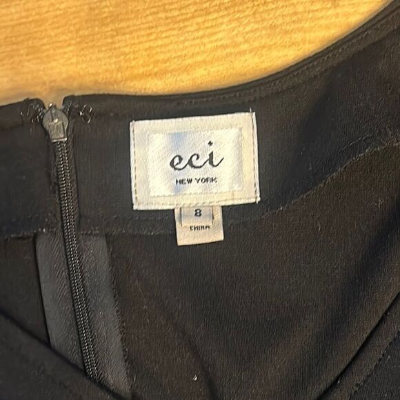 ECI Elegant Blue and Black Sleeveless Dress - Picture 2 of 8